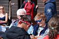 047